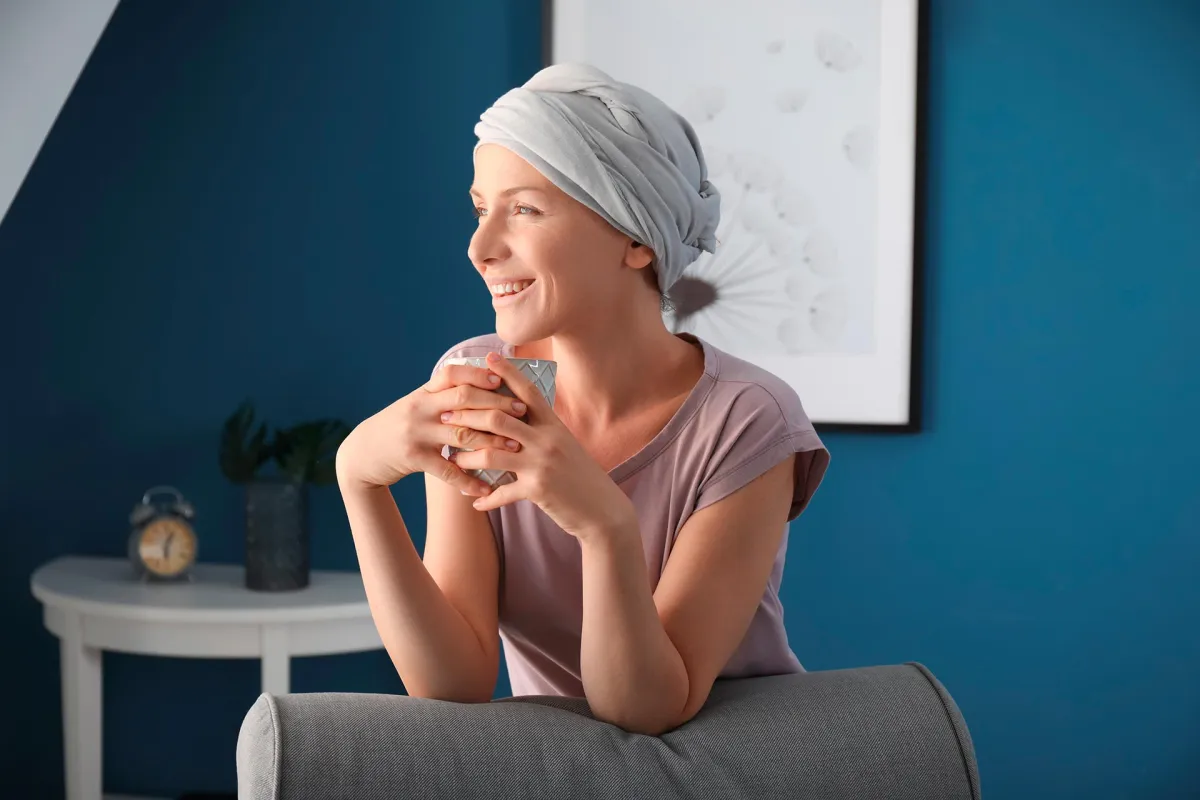 Dalla perdita di capelli alla fiducia ritrovata i copricapo durante la chemioterapia